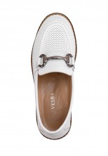 Лоферы Vesba 523680-20 белые