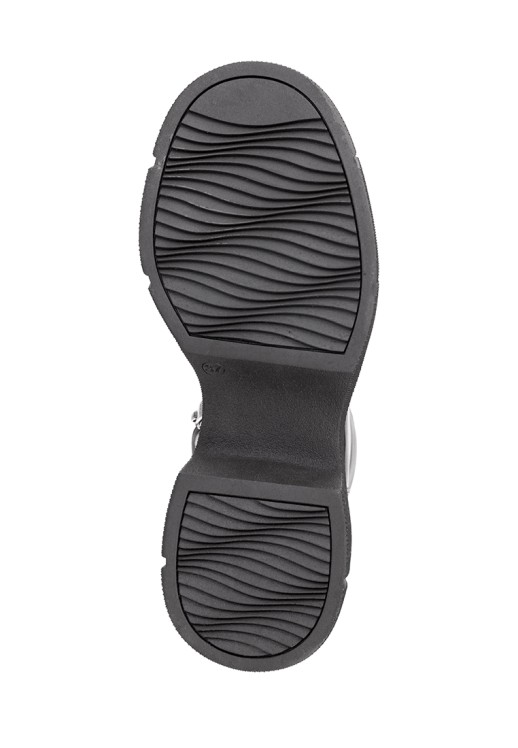 Ботинки Vesba 95952-35 чёрные