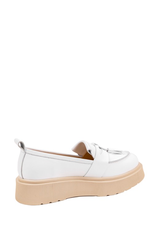 Лоферы Vesba 8486824-02 белые