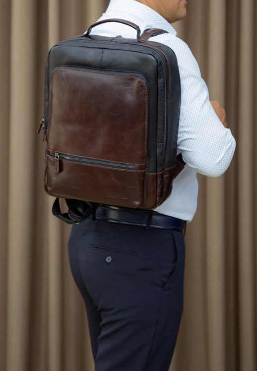 Рюкзак Roberto Tonelli 0157-1-3 черно-коричневый