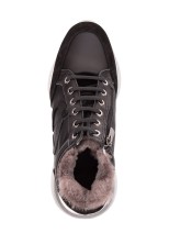 Кроссовки Vesba 731-2889 чёрные с мехом